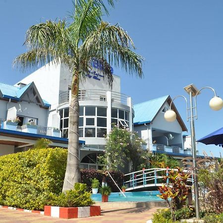 Hotel Sky Blue Mada Alasora Екстериор снимка