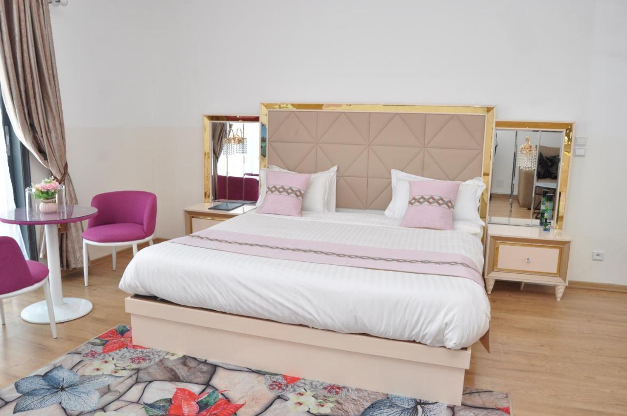 Hotel Sky Blue Mada Alasora Екстериор снимка