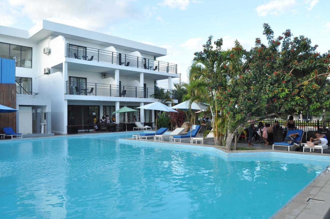 Hotel Sky Blue Mada Alasora Екстериор снимка