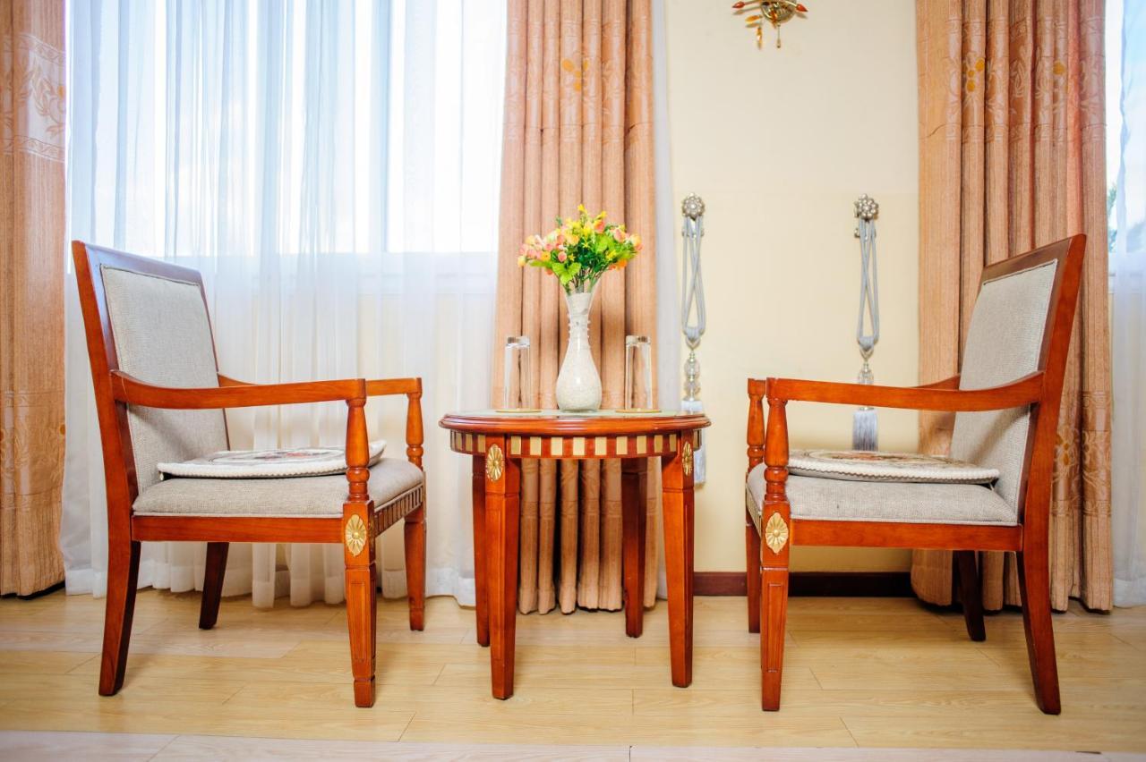 Hotel Sky Blue Mada Alasora Екстериор снимка
