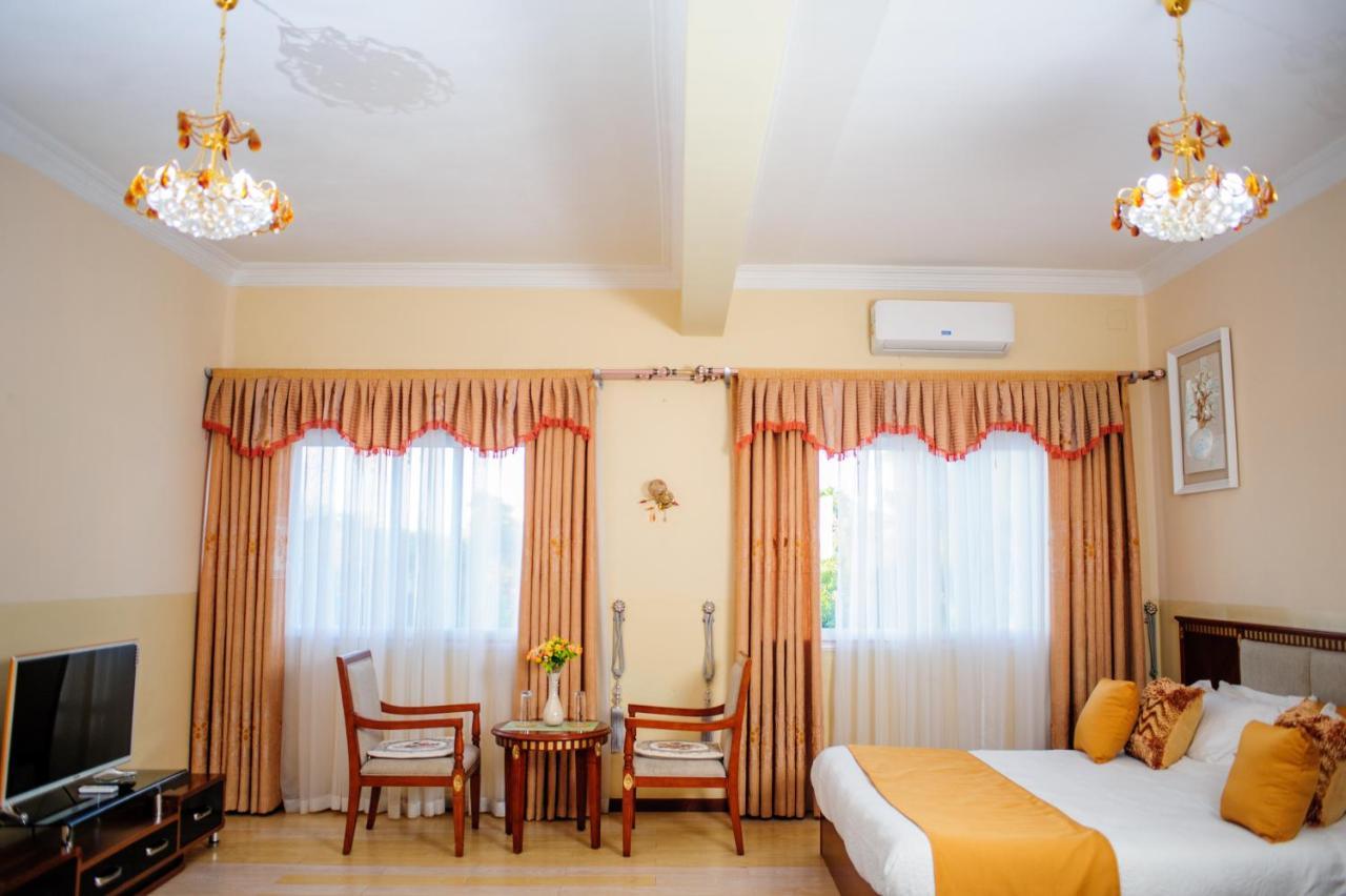 Hotel Sky Blue Mada Alasora Екстериор снимка