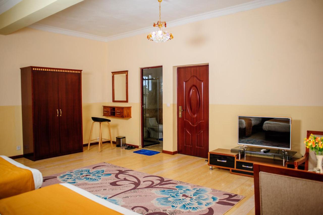 Hotel Sky Blue Mada Alasora Екстериор снимка