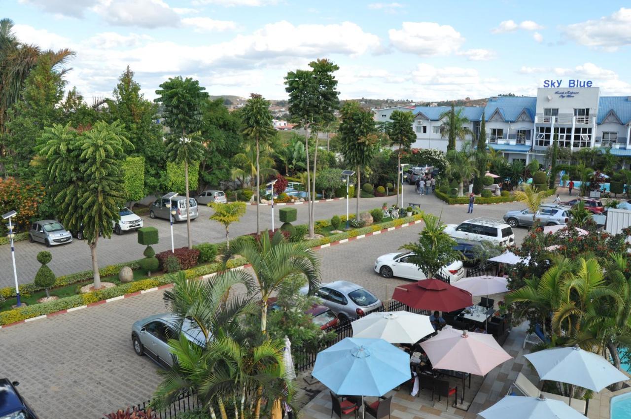 Hotel Sky Blue Mada Alasora Екстериор снимка