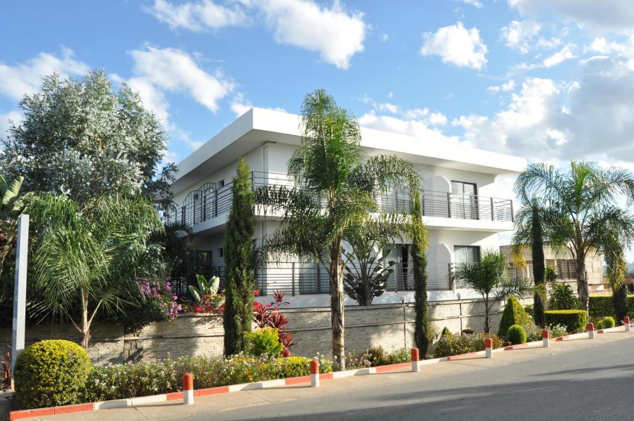 Hotel Sky Blue Mada Alasora Екстериор снимка